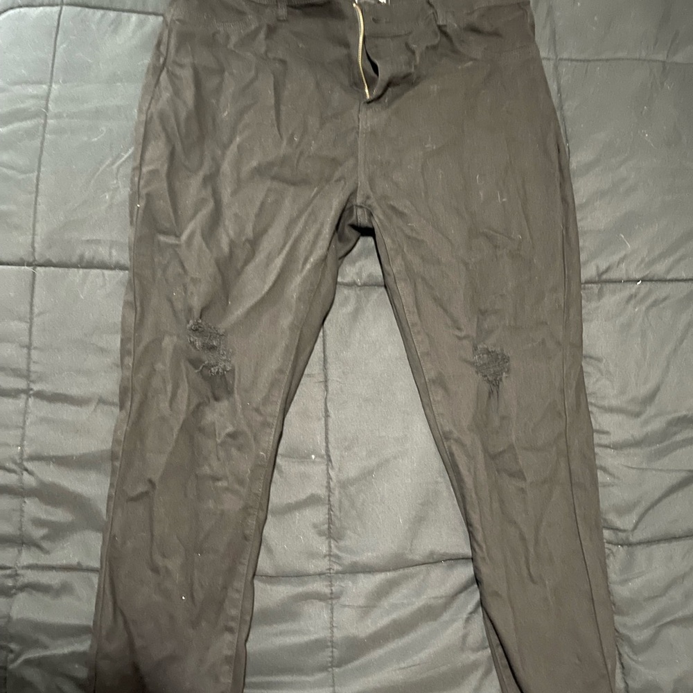 Women’s Black Distressed Pants